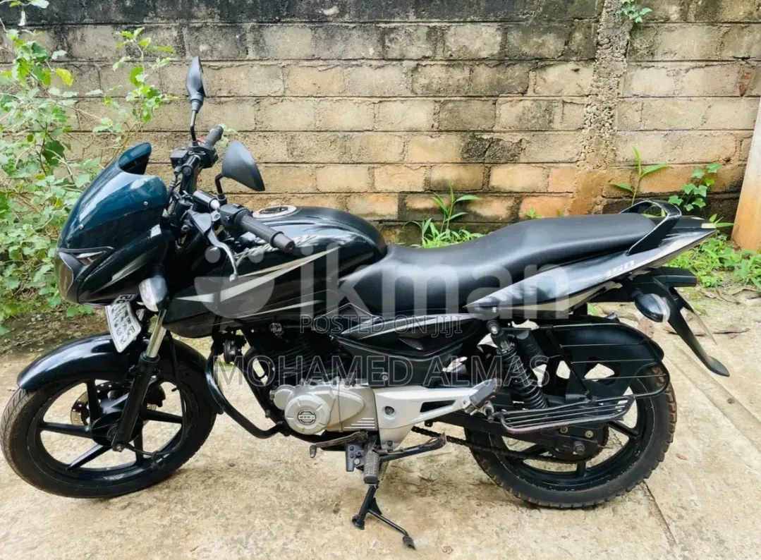 Bajaj Pulsar 150 2016 Black