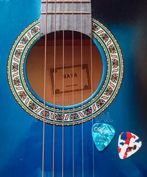 Box Guitar (Brand New) 38"