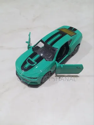1/36 Camaro Model Car
