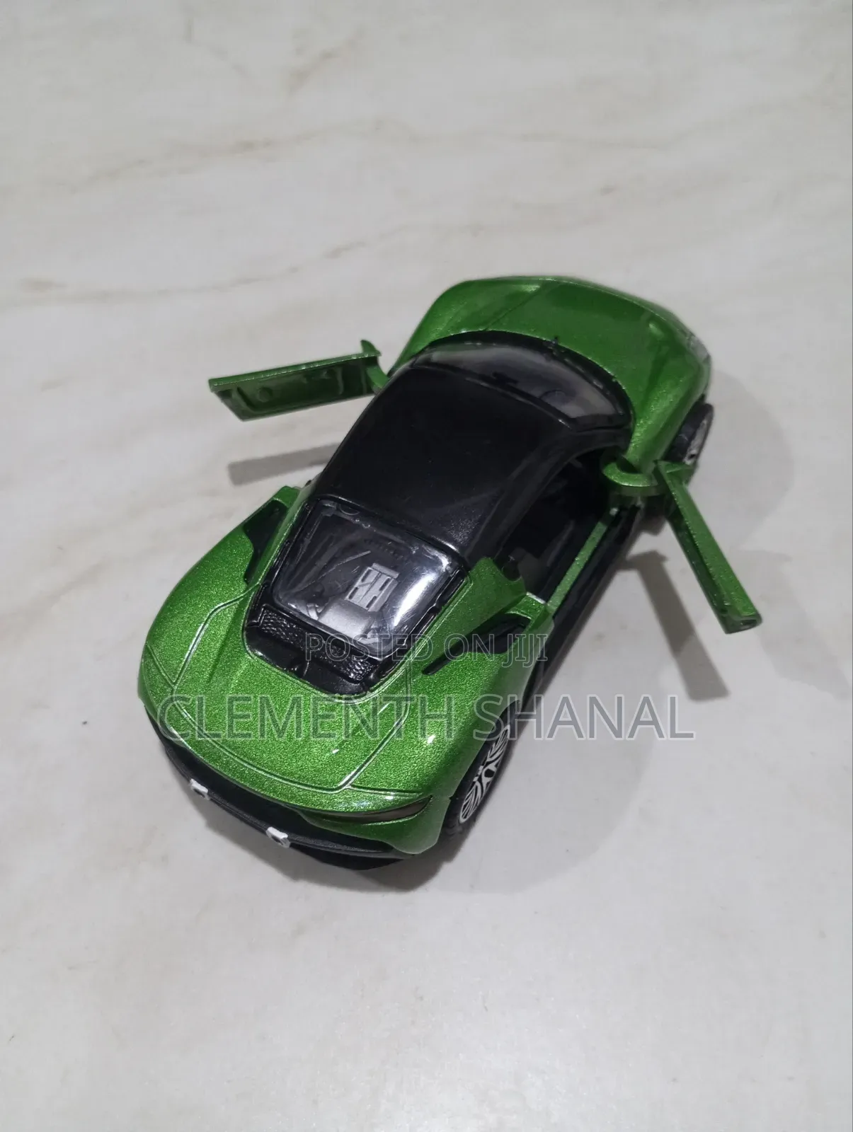 1/36 Maserati Model Car