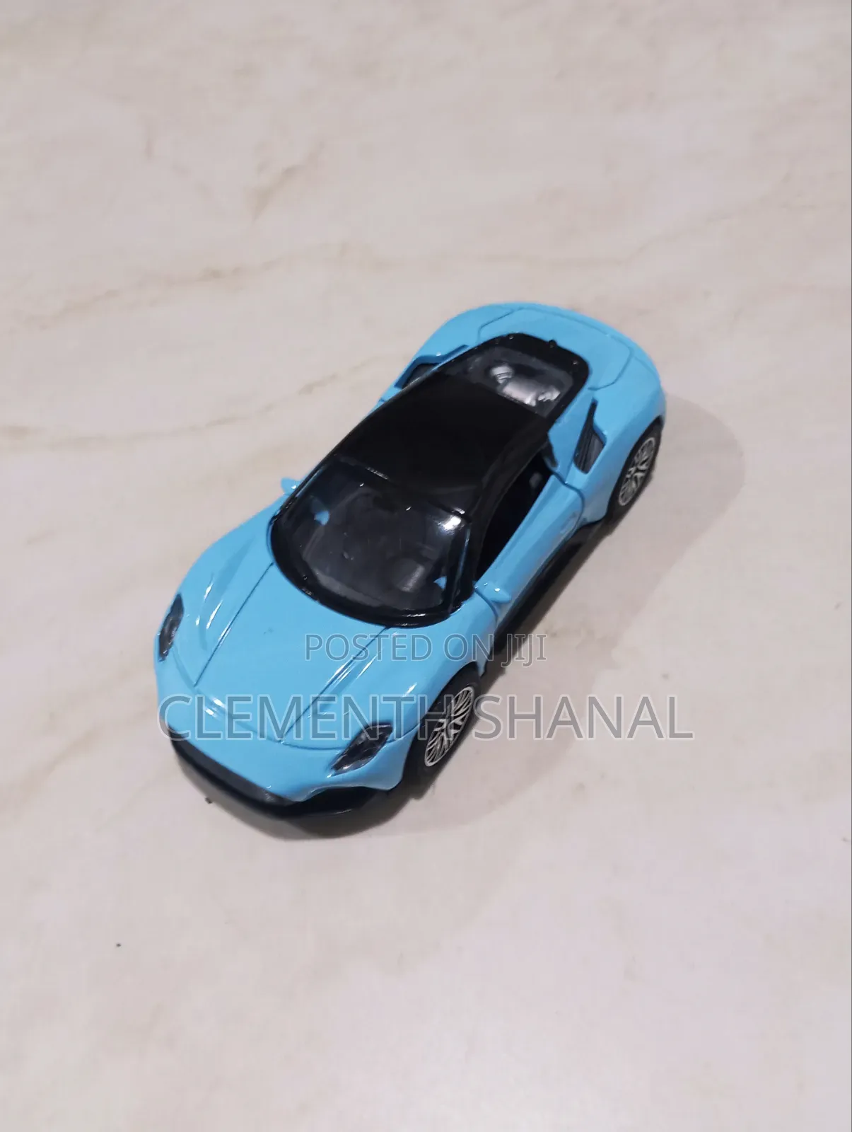 1/36 Maserati Model Car