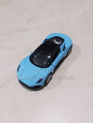 1/36 Maserati Model Car