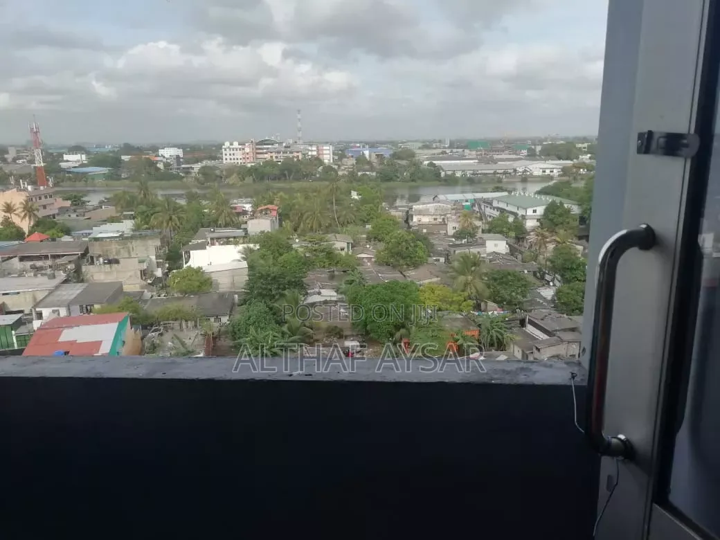 2bdrm Block of Flats in Madampitiya for sale