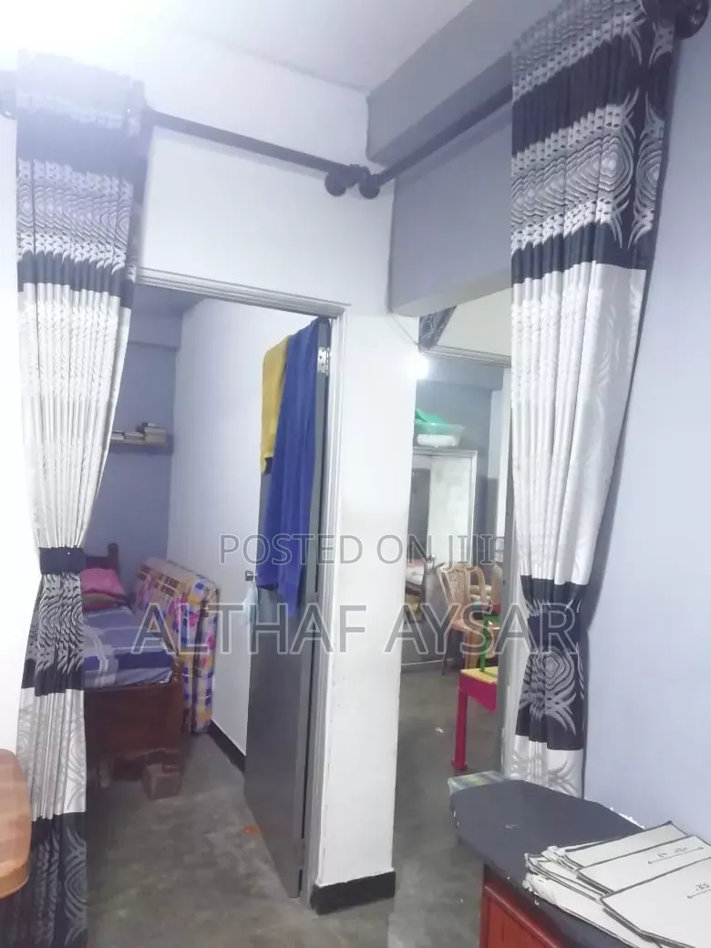 2bdrm Block of Flats in Madampitiya for sale