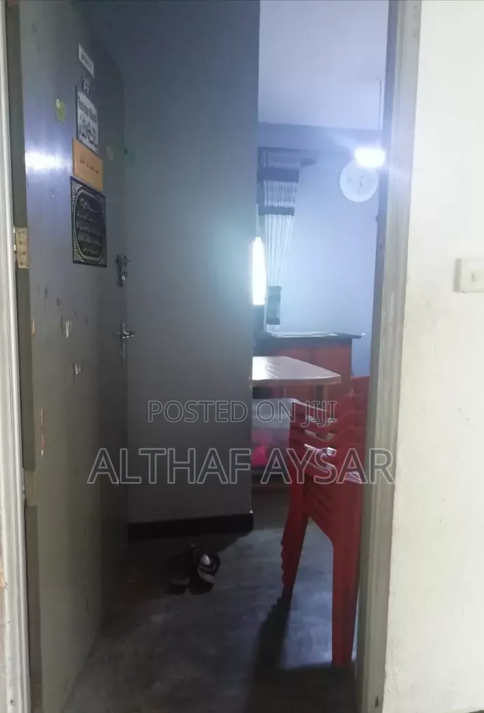2bdrm Block of Flats in Madampitiya for sale