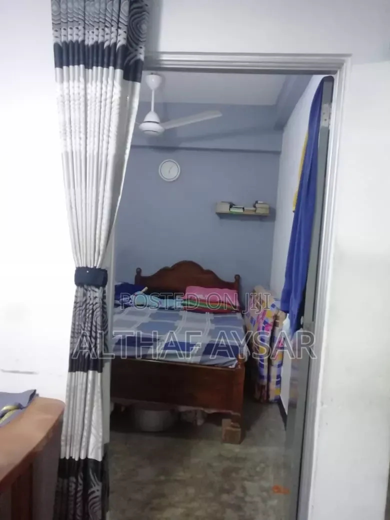 2bdrm Block of Flats in Madampitiya for sale
