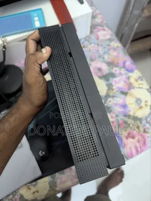 Xbox One X