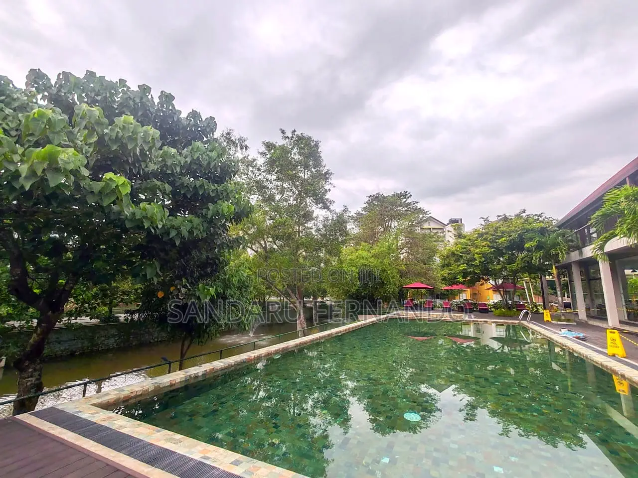 Furnished 3bdrm Apartment in Ariyana Resort, Athurugiriya for rent