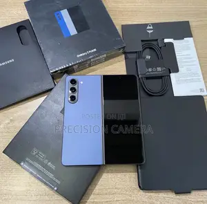 New Samsung Z 16 GB Blue