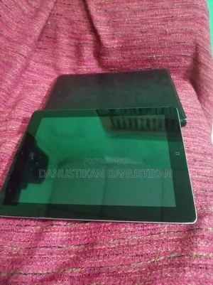 Apple iPad 2 Wi-Fi 16 GB Silver