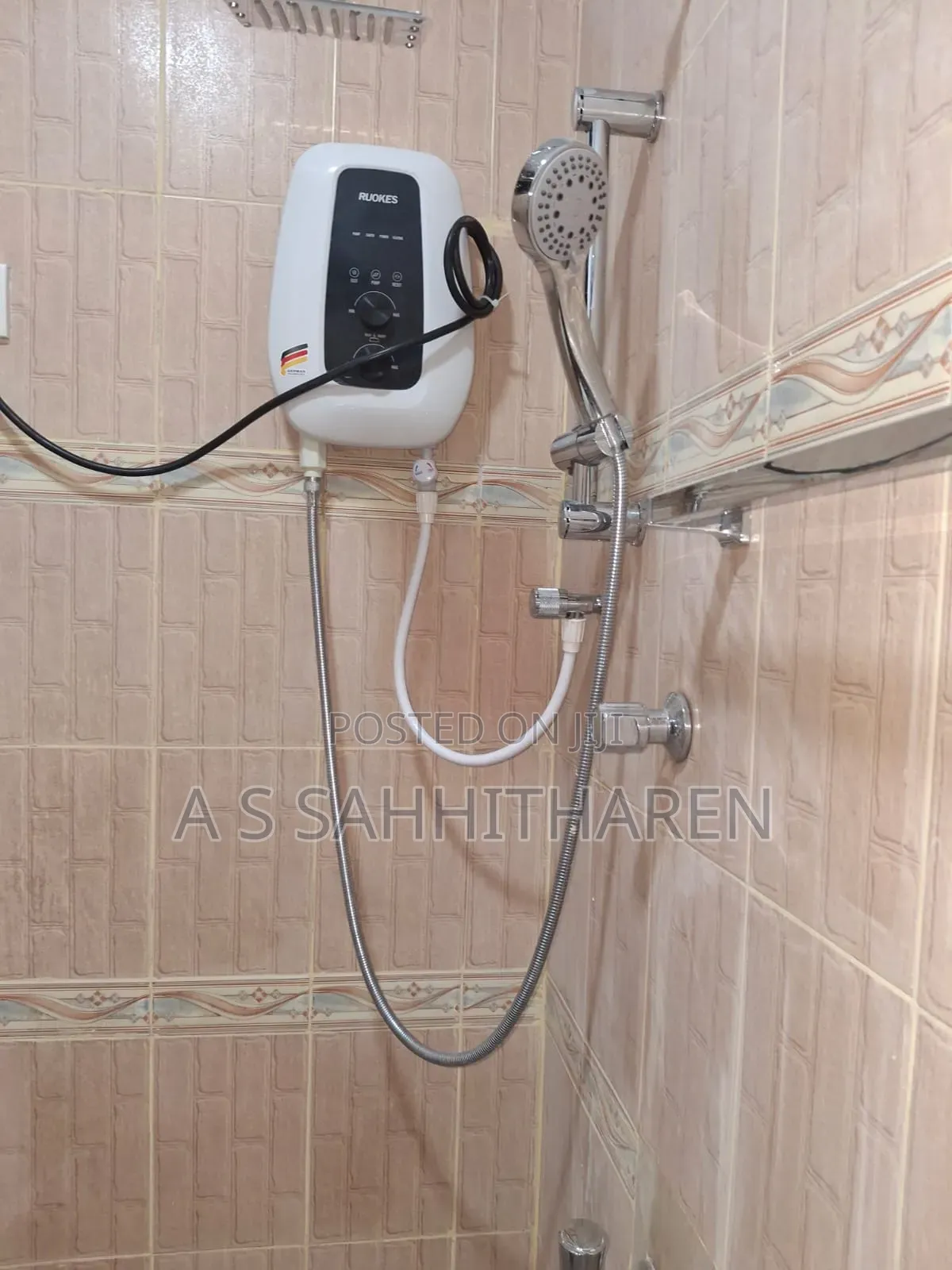 3bdrm Apartment in Peterson Garden, Wellawatte for sale