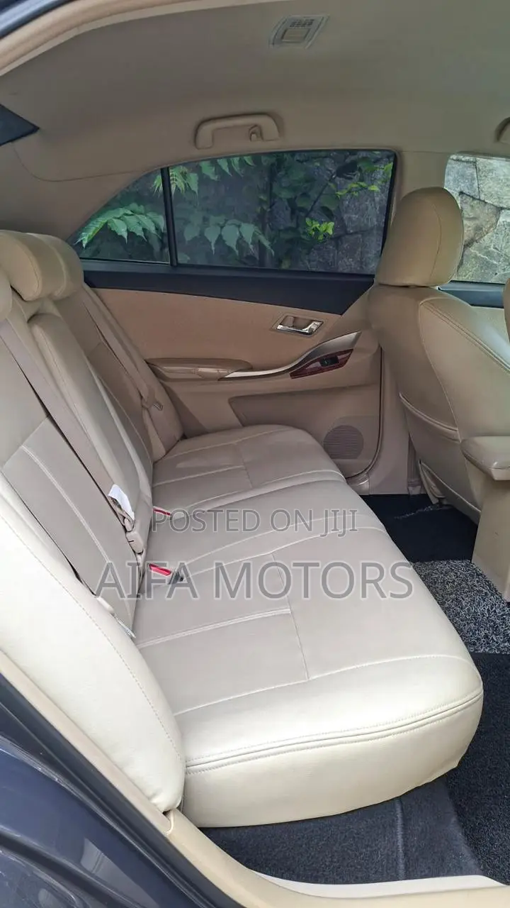 Toyota Premio 1.5 FWD 2015 Gray