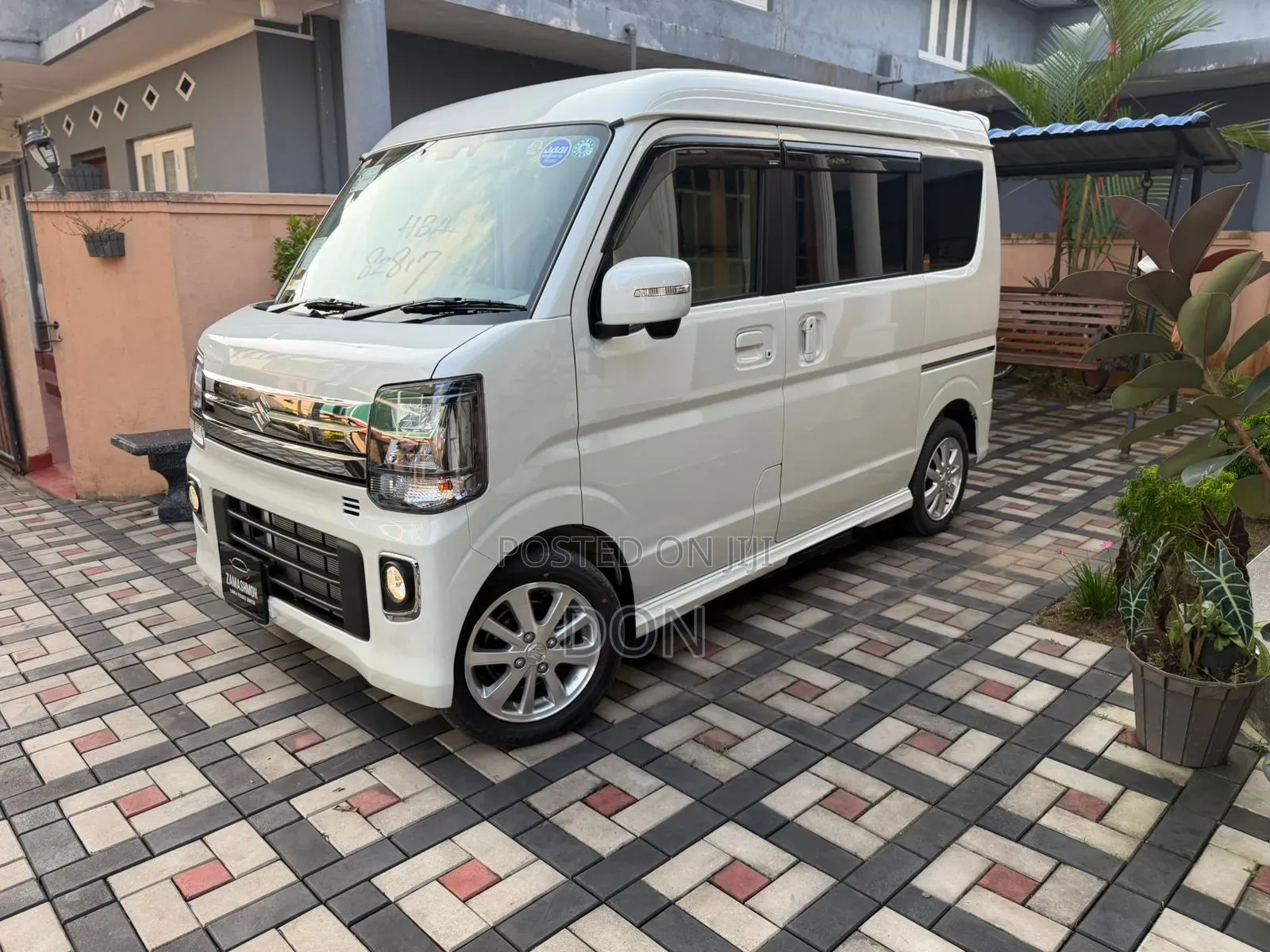 New Suzuki Wagon 2025 Off white