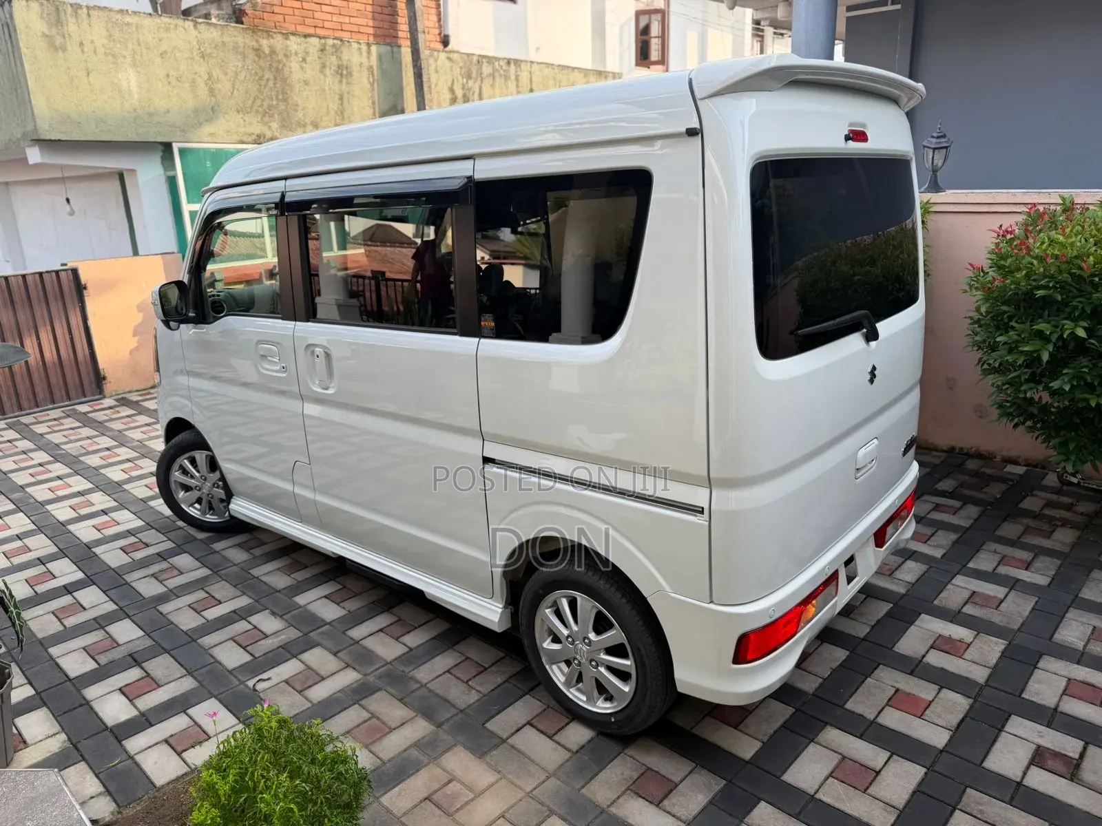 New Suzuki Wagon 2025 Off white