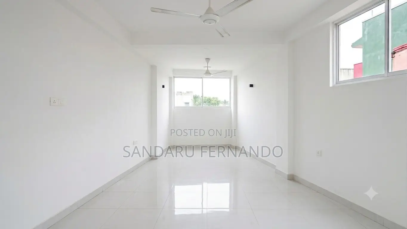Spacious Commercial Floor for Rent at Udahamulla Station Road, Nugegod