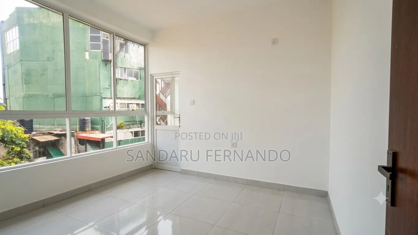 Spacious Commercial Floor for Rent at Udahamulla Station Road, Nugegod