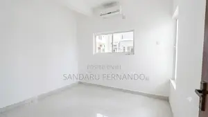 Spacious Commercial Floor for Rent at Udahamulla Station Road, Nugegod