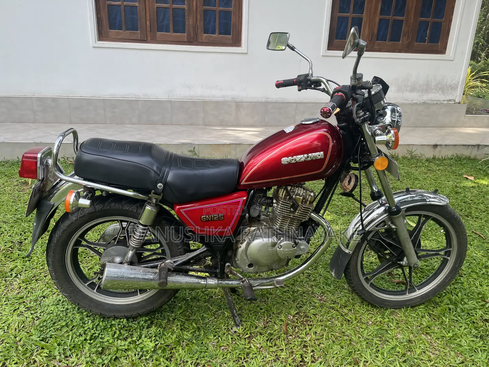 Suzuki GN 125-2 2000 Red