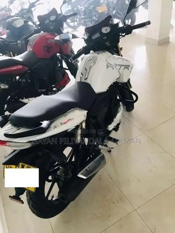 TVS Apache White 2016