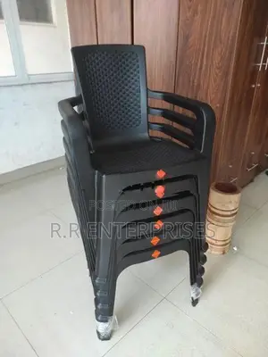 Phoenix Black Color Chair 6