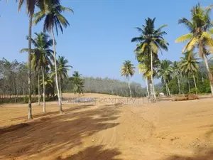 Land for Sale in Kosgama