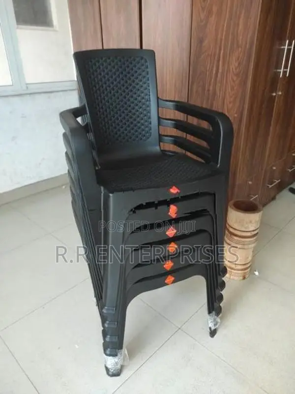 Phoenix Black Color Chair 6
