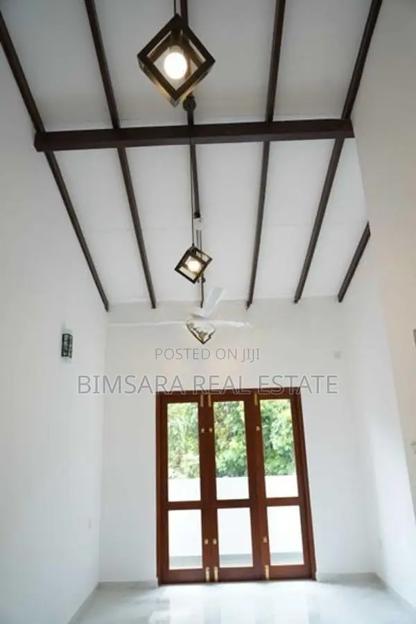 Modern Luxury Brand New House on 7.5P land For Sale in Polgasowita