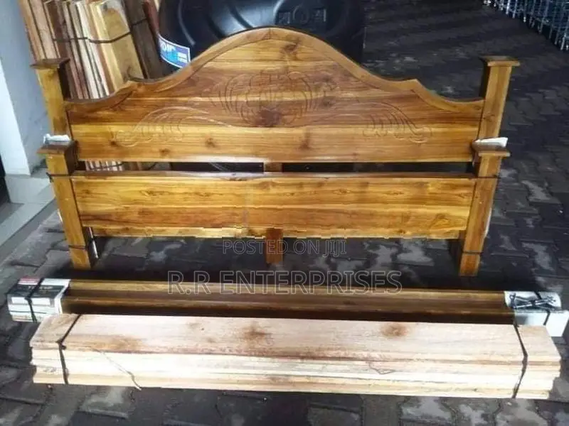 Teak Arch Bed 6×5 72x60