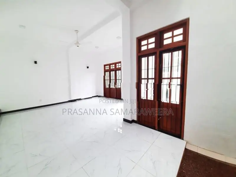 Architect Designed Brand New Luxury Two Story House - Piliyandala