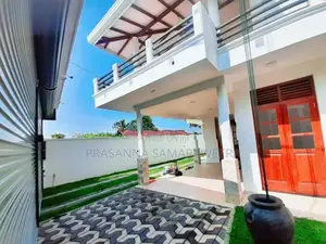 අති සුඛෝපභෝගී අලංකාර නවීනතම සුවිසල් දෙමහල් නිවස විකිණීමට Piliyandala