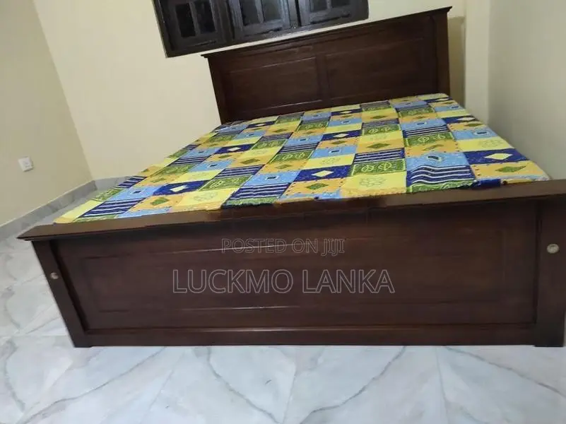Brand New 6 X5 Teak Box Bed with Double Layer Mattress 72 X60