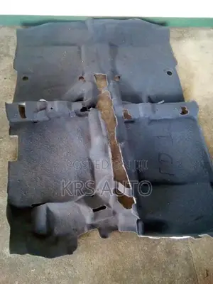 Honda Civic FD1 Floor under Carpet