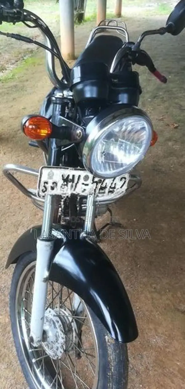 Bajaj CT100 2005
