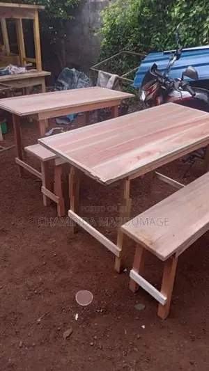 4ft *2ft Table