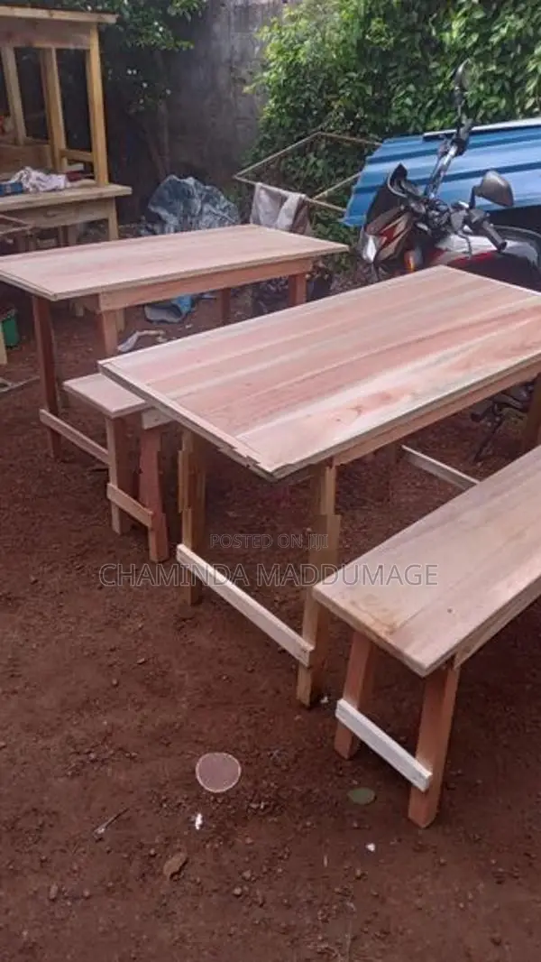 4ft *2ft Table