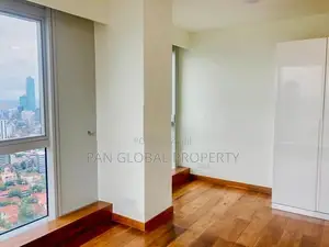 Fully Furnished Apartment for sale in Colombo City Centre