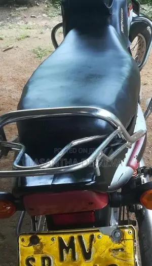 Bajaj CT100 2005