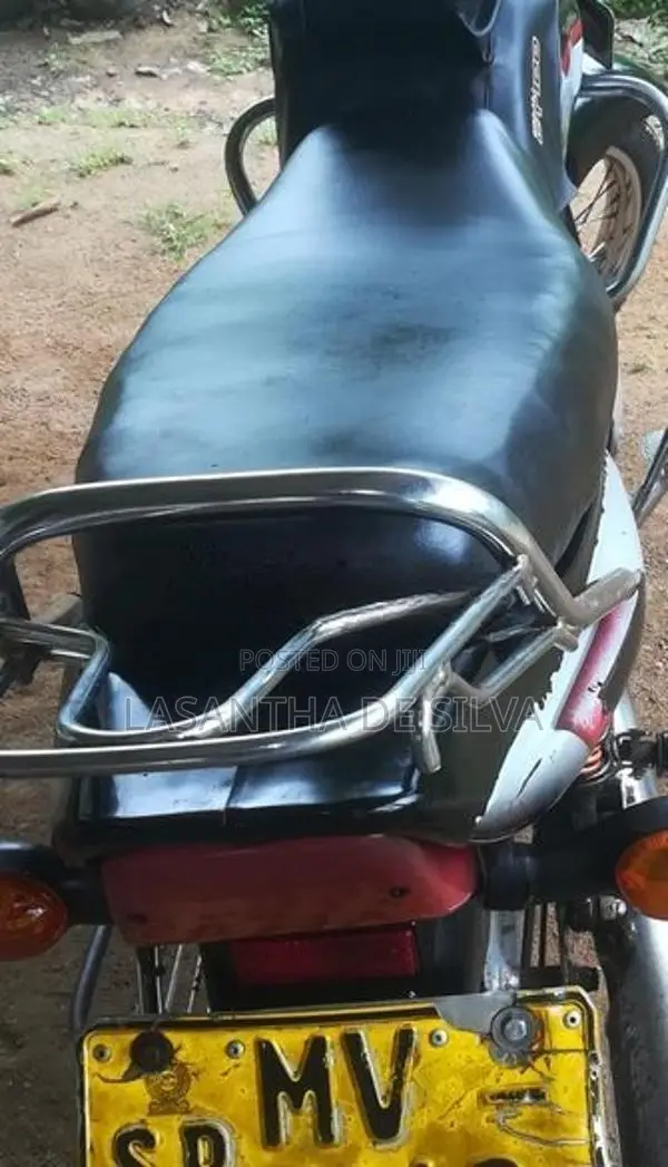 Bajaj CT100 2005