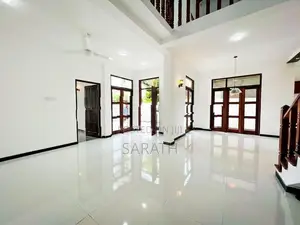 Malabe සුන්දර වටපිටාවකට මැදිව ඉදිවුන දෙමහල් නිවසක් විකිණීමට