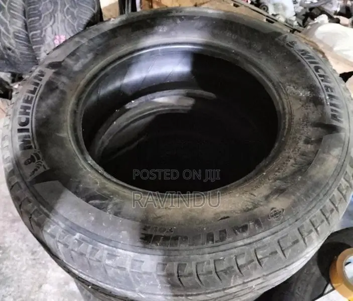 265/65/17 Michelin Tyre (2015)