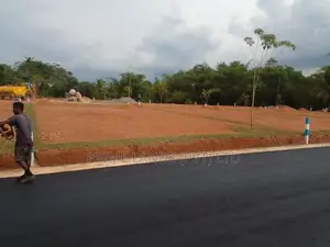 Land In Gampaha Town
