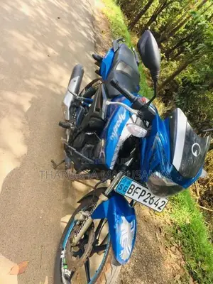 TVS Apache 2016