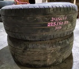225/50/17 Dunlop Tyre (2016)