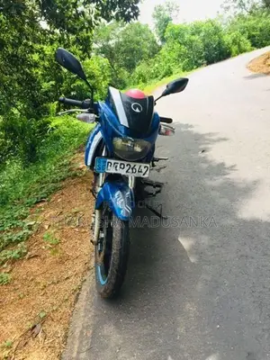 TVS Apache 2016