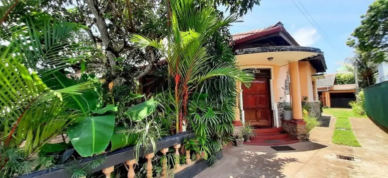 House for Sale in Wattala (C7-2865)
