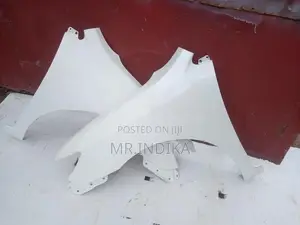 Toyota Premio Fender