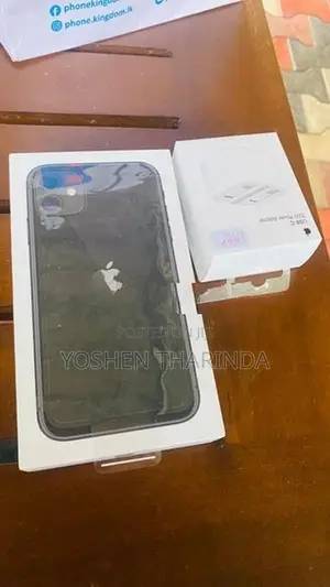Apple iPhone 11 64GB (Used)