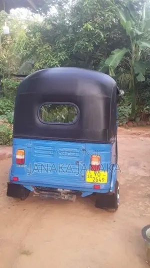 Bajaj RE Three Wheeler 2011
