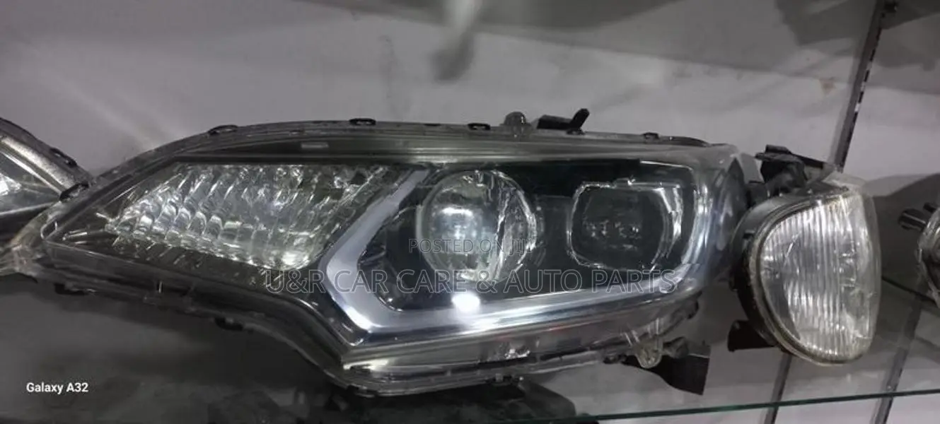 Honda Fit GP5 Headlight R/H Side