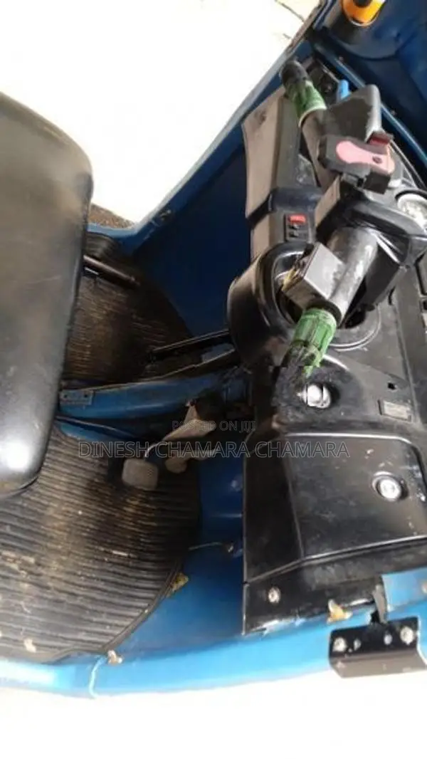 TVS King Three Wheeler 2011
